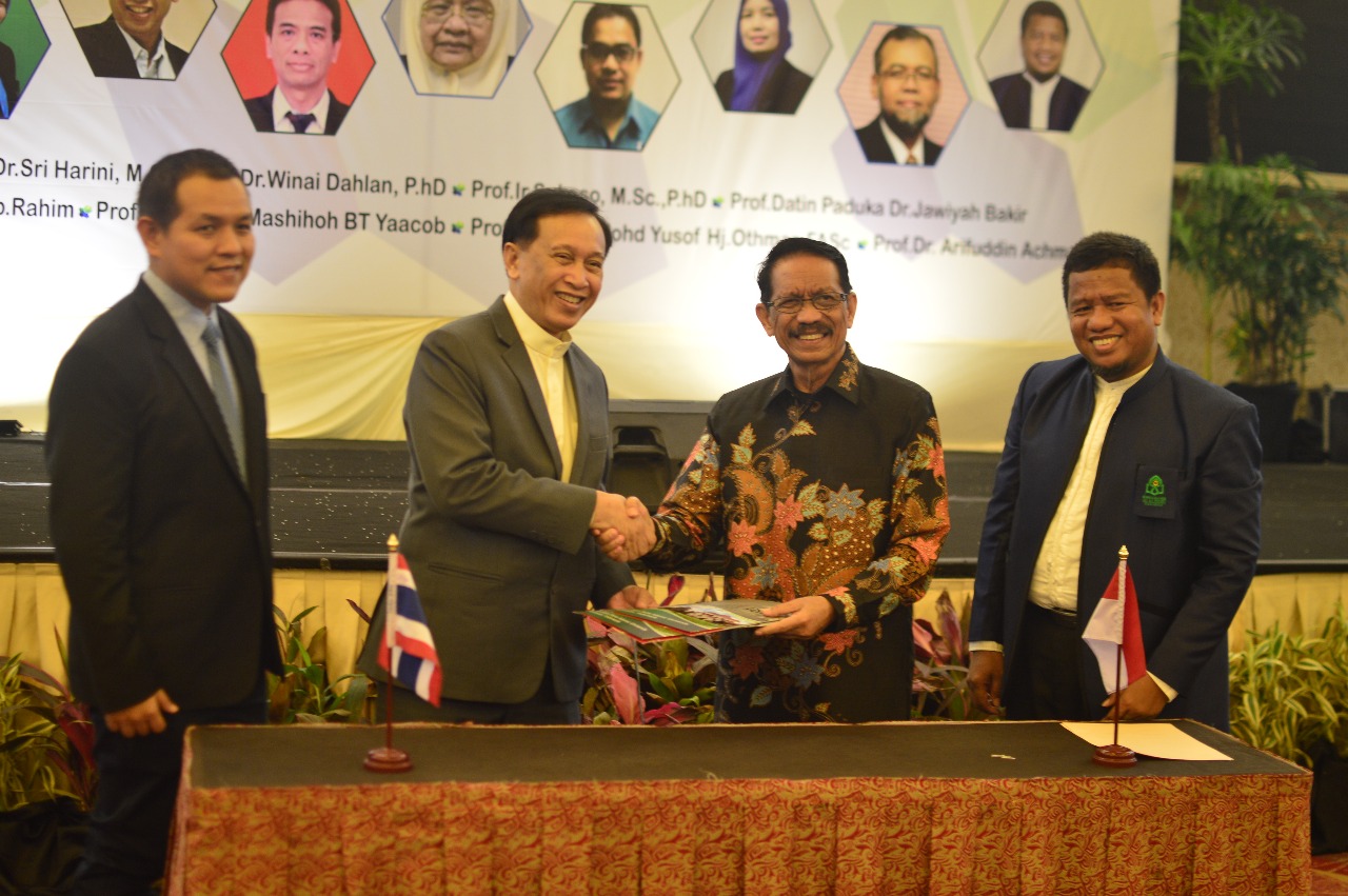 Gambar Jalin Kerjasama dengan BPJPH Kemenag, UIN Alauddin Luncurkan Halal Center